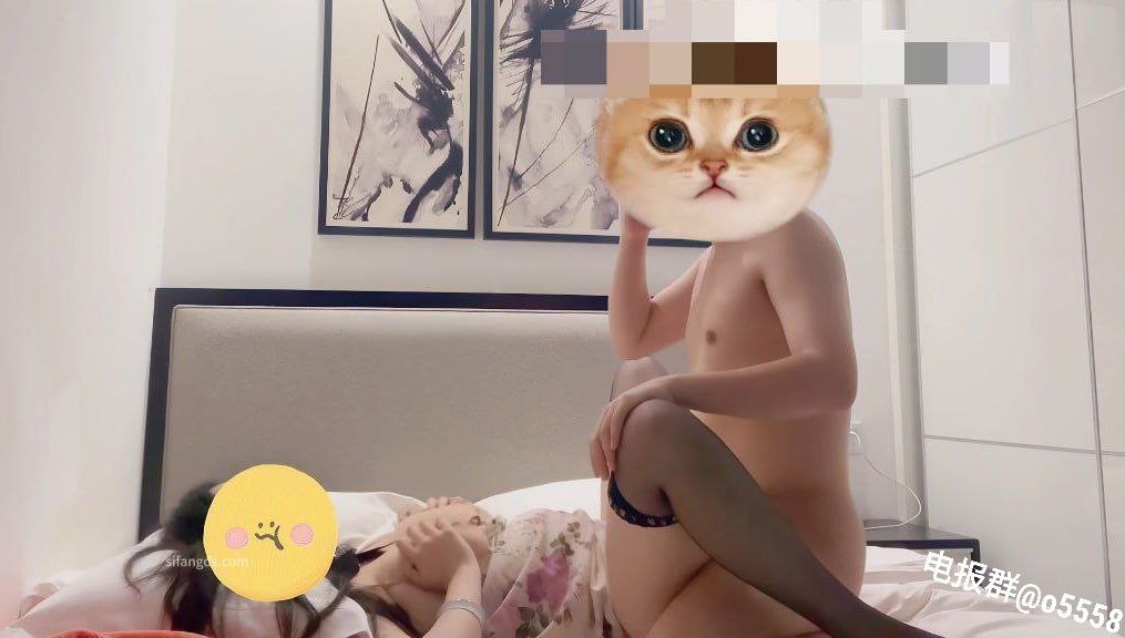 丝袜av制服影音先锋,メイリン モデルコレクション メ,观看免费无删减完整版